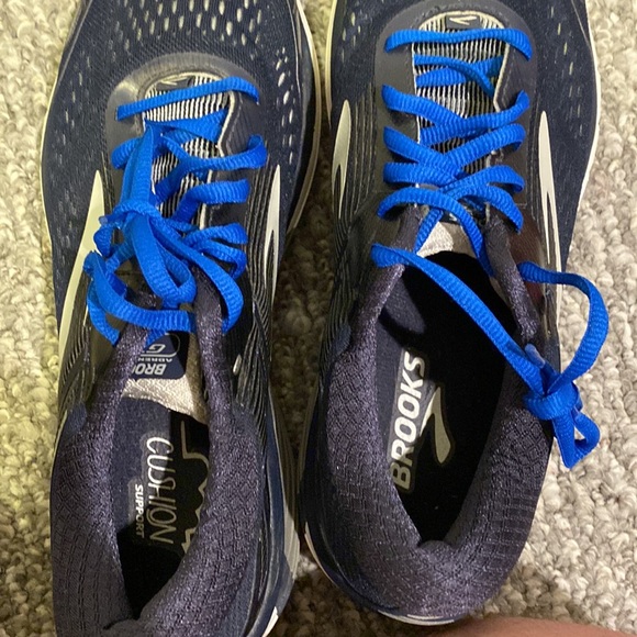 Brooks Adrenaline GTS 18 Size 10.5D Mens - Picture 4 of 4